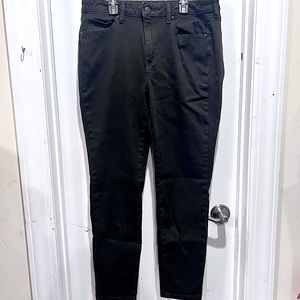 Sonoma Curvy Skinny Jeans. Size 14R.